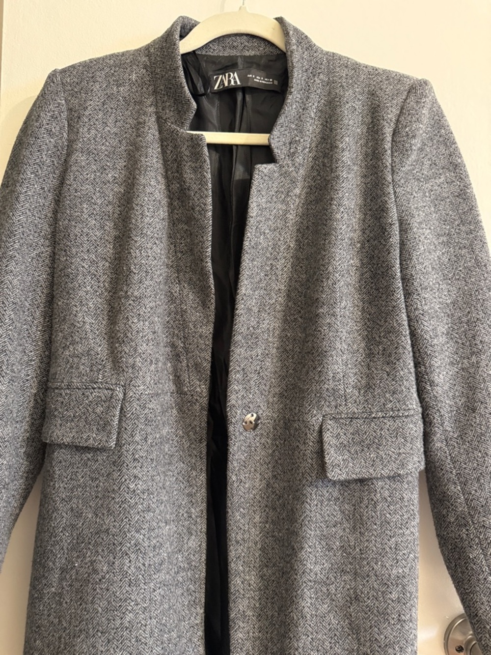 Zara Women’s Grey Textured Wool-Blend Stand Collar Pea Coat - Picture 3 of 6